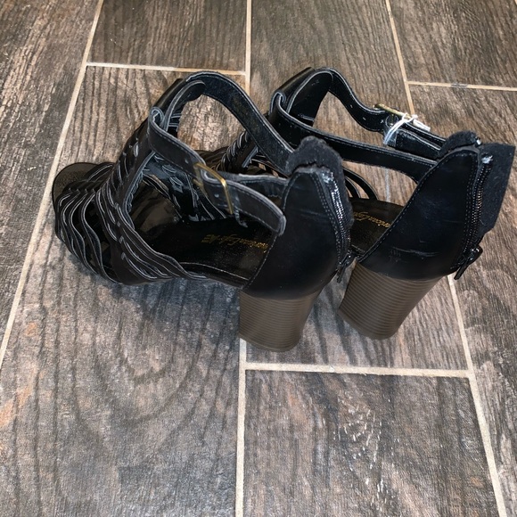 American Eagle Heels - Picture 2 of 8